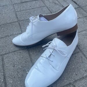 Minelli White Patent Leather Oxford Shoes